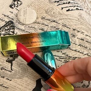 MAC Cosmetics Satin Lipstick - Bold Pink